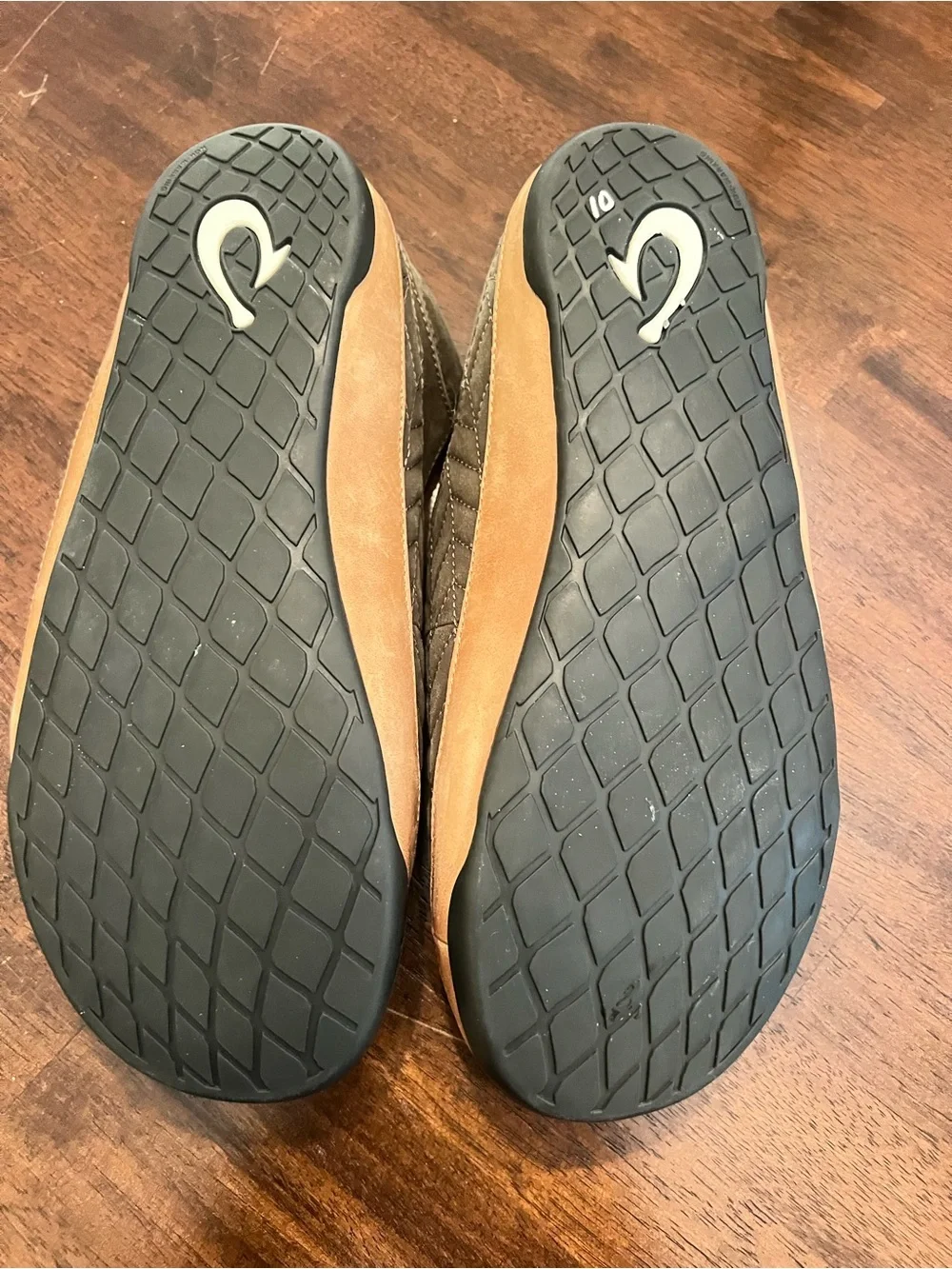 OluKai quilted upper